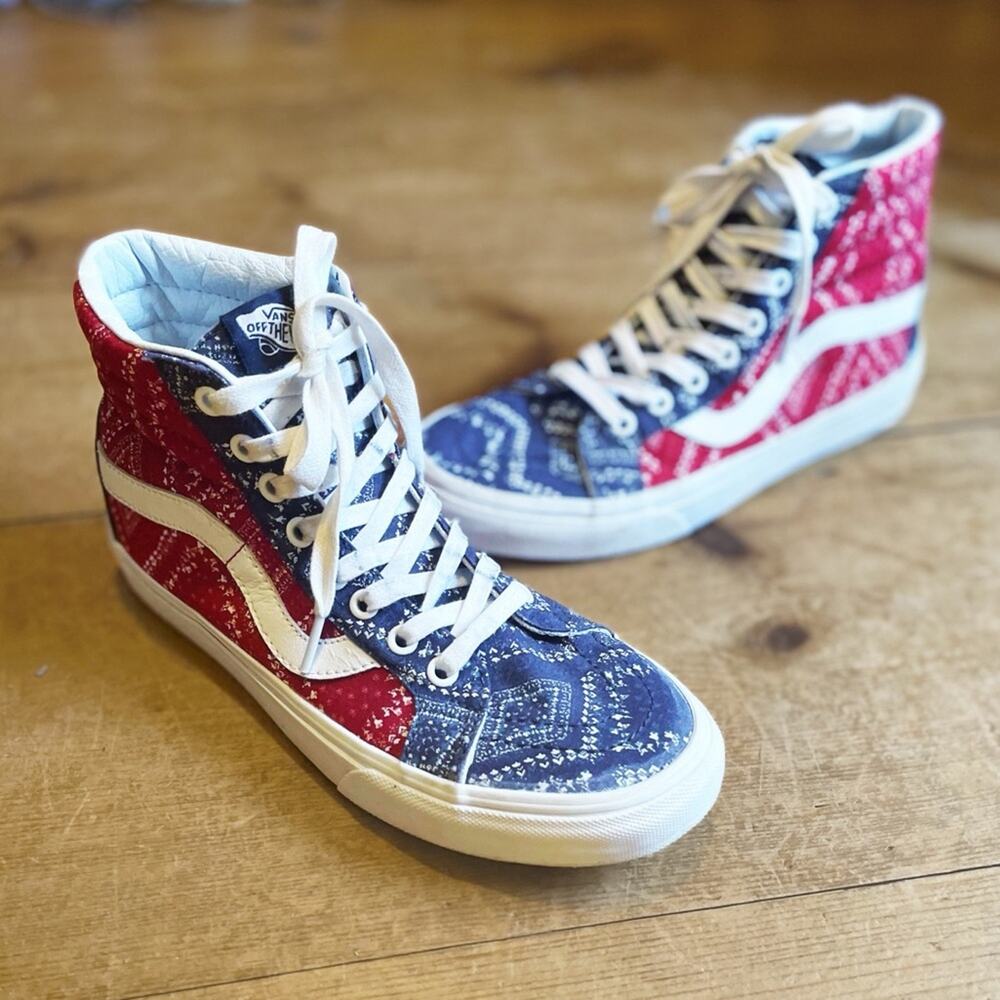 Vans Red and Blue Patchwork High-Tops Men’s 6.5/Women’s 8 EUC